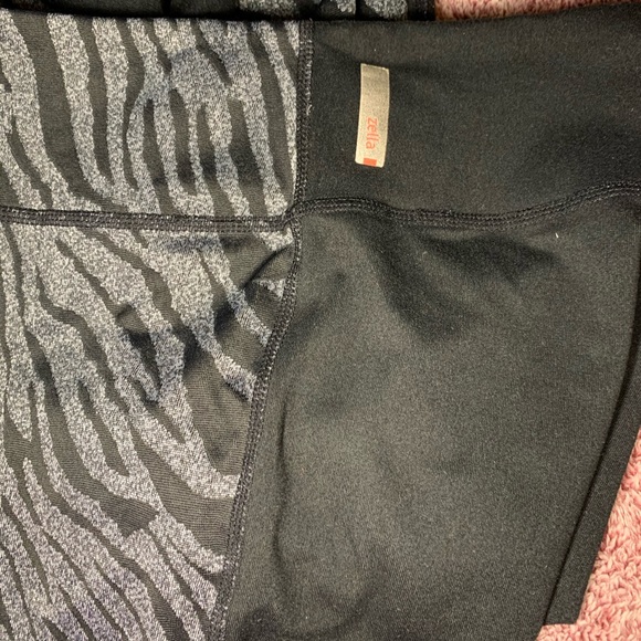 Zella Nordstrom Workout Leggings Animal Print - Picture 2 of 3